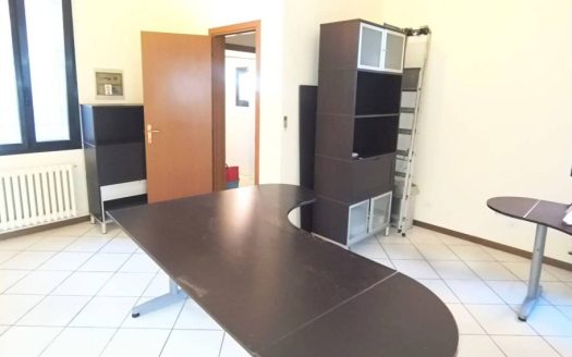 Rif.MCmassarentiufficio – Ufficio in Affitto a Bologna Murri, Massarenti